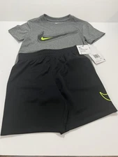 Size 5 Nike Air Kids Boys T-Shirt & Shorts 2 Pc Set Set NWT MSRP $40