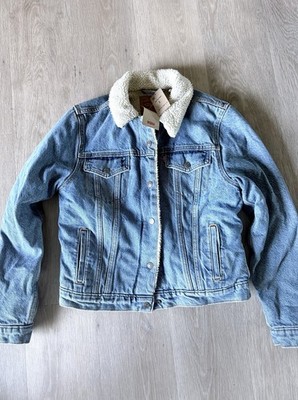 Levi s Women s Original Sherpa Trucker Jacket L Blue Denim NWT 36136-0000