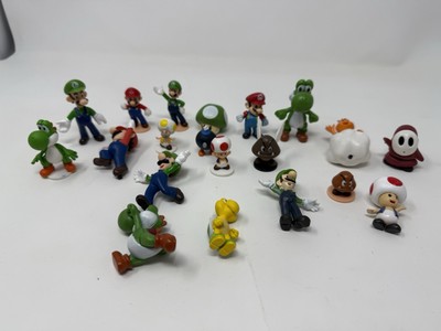22 Pieces Super Mario Collectible Figurines Mixed Lot