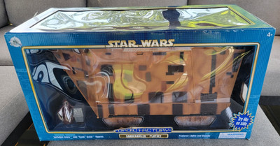 STAR WARS DISNEY DROID FACTORY: SANDCRAWLER PLAYSET with JAWA & GONK DROID