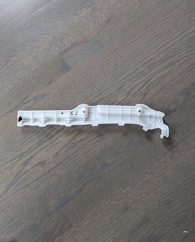 Riel lateral espaciador F 2012 2013 2014 2015 2016 2017 Toyota Prius V izquierdo 66423-47040 Foto 3 de 4