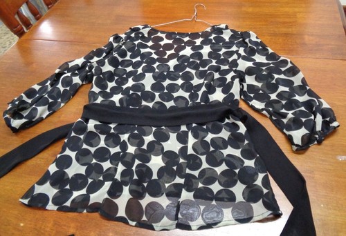 ROCKMANS LADIES TOP SIZE 10 SHEER BEIGE BLACK DOTS - FRILL - TIE - POLYESTER - Picture 10 of 18