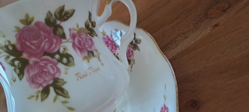 Royal Ascot ! Wunderschöne Red Rose Tea Cup Vitrinenstück Vintage - Bild 2 von 7