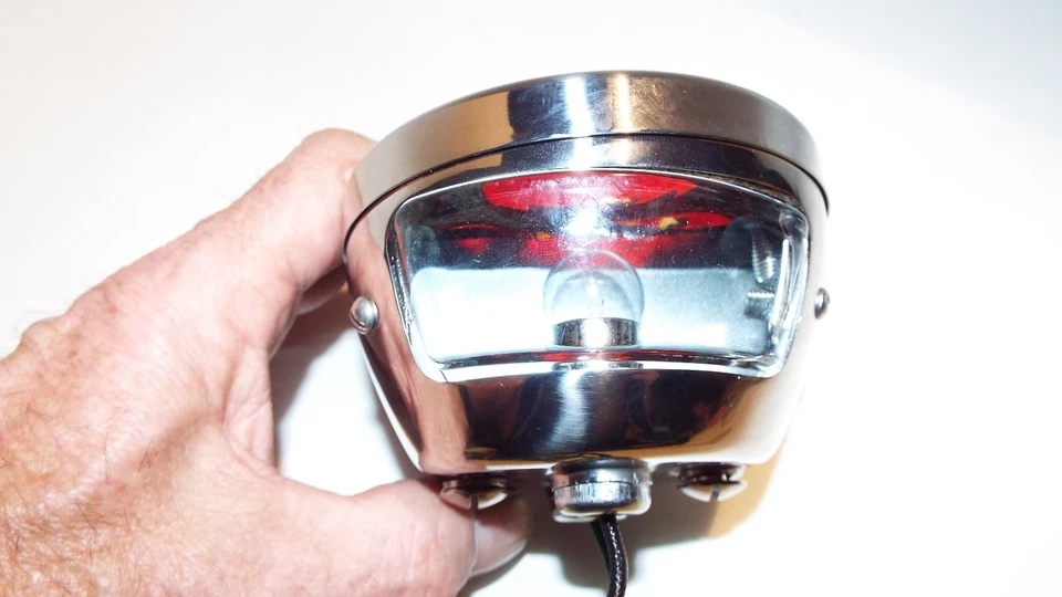 1928-1929-1930-1931 28-29-30-31 Ford model A Lt stop tail light w/ license plate - Image 4 of 4