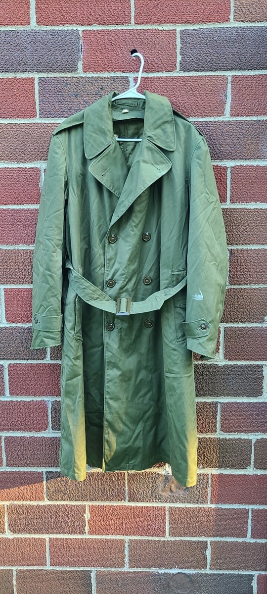 VINTAGE US ARMY MILITARY TRENCHCOAT MENS SZ MEDIUM LINED BELT