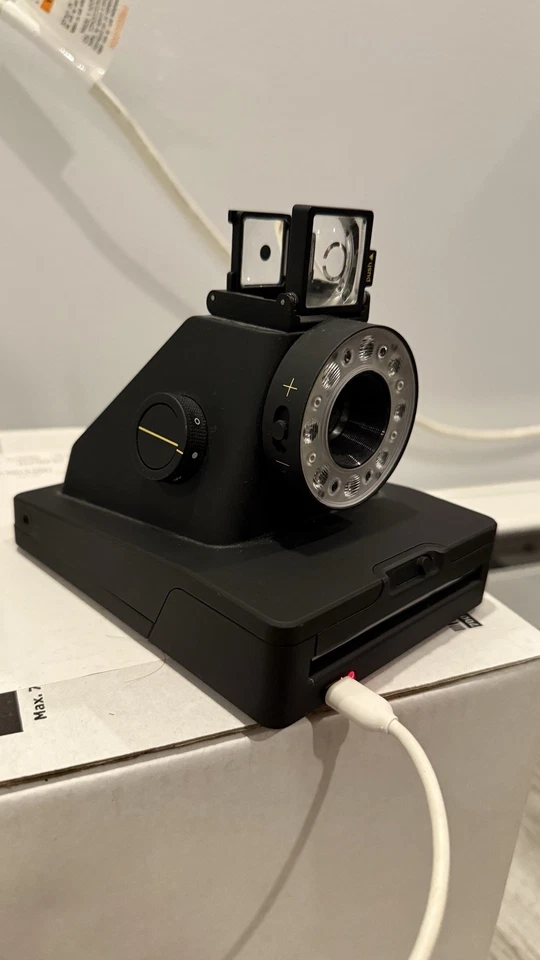 IMPOSSIBLE I-1 Analog Instant 600 Polaroid Film Camera - Image 3 of 3