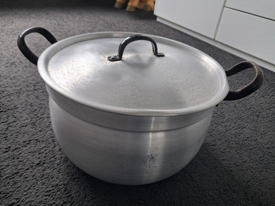 alter großer Topf aus Rein Aluminium TKM 32 cm Durchmesser