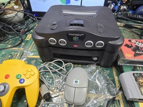 Nintendo 09 MB N64, Hi Rez & Scoop w/64DD NUS-010(JPN) Mario Paint & Accessories