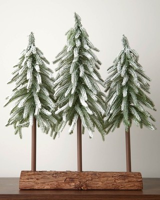 Schneebeflockter Weihnachtsbaum Trio mit Baumstammsockel Kaminsims Weihnachtsdeko