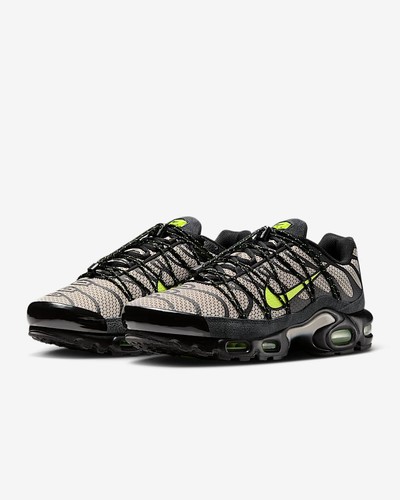 Nike Air Max Plus Utility Black/volt/college Grey Uk 11.5 FD0670 003 - Picture 5 of 7