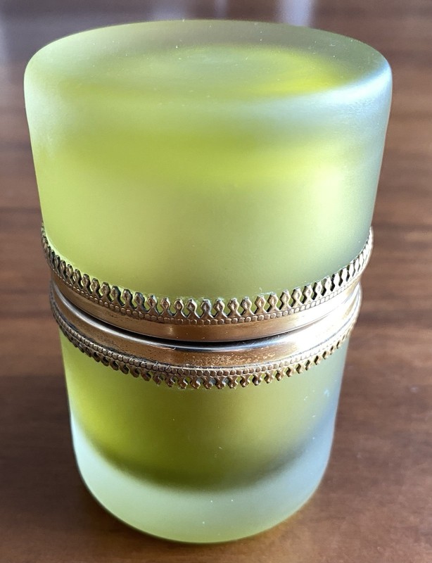 Vintage Evans Opaline Glass Table lighter