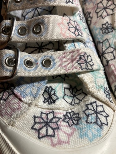 Women's Rocket Dog Jazzin' White pink blue doodle Buckle Trainers, Size 6 UK - Picture 2 of 10