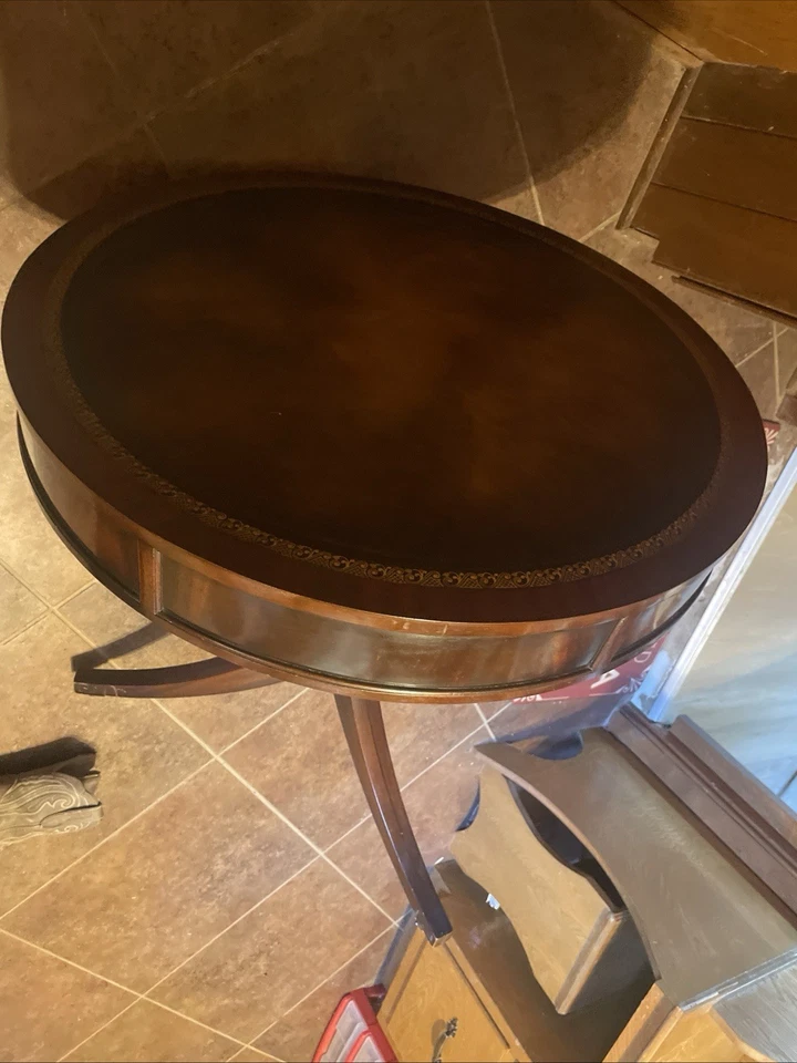 Винтажный круглый стол - Изображение 4 из 4