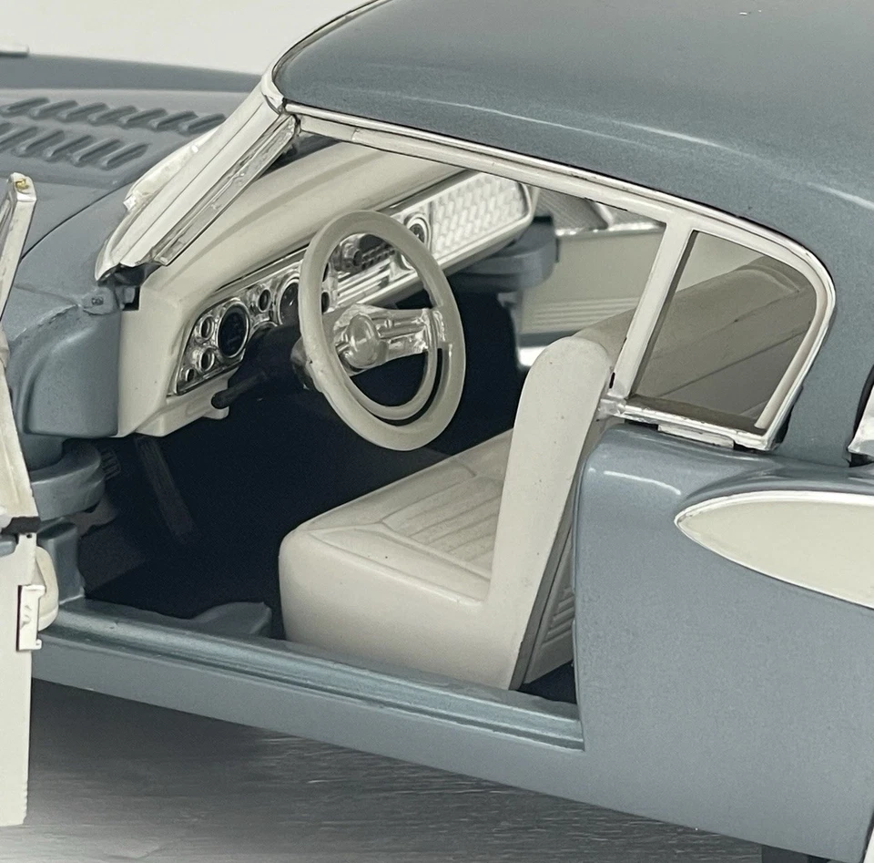 Anson 1:18 scale diecast 1957 studebaker gold hawk Style gray and White - Image 4 of 4