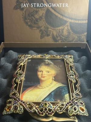 Jay Strongwater 6  X 4.75  Frame, Swarovski Crystal. With Box and Signed.