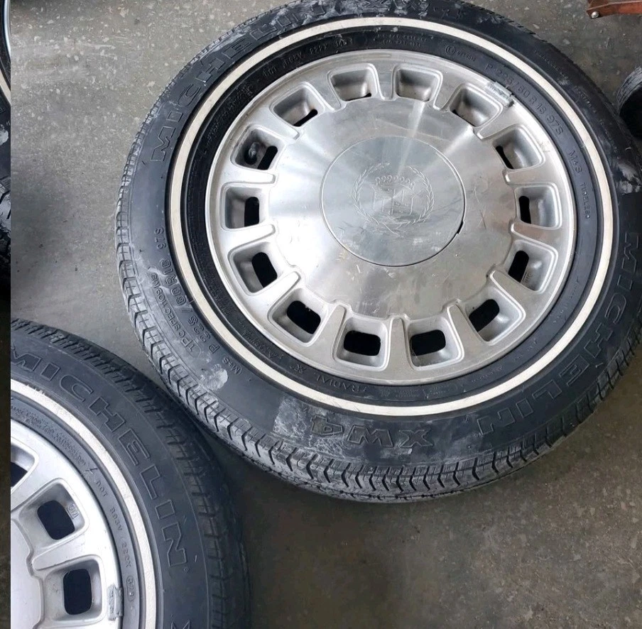 Set 1996 1997 1998 1999 Cadillac DeVille OEM Factory Machined Wheels Rims 4525 - Image 3 of 4