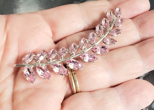 Signed B David Pink Rhinestone Brooch, Mid-century Designer Leaf Pin sf-16 - Picture 5 of 9