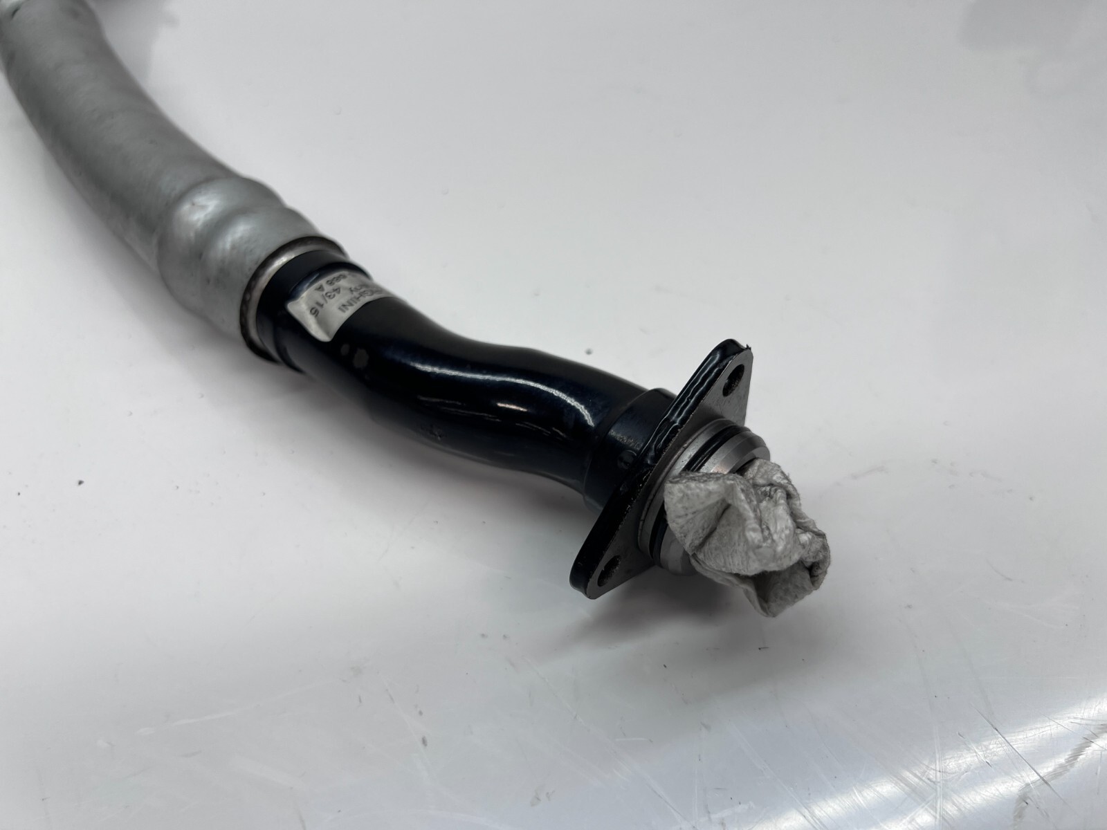 LAMBORGHINI AVENTADOR LP750 ENGINE OIL FILTER OIL PIPE HOSE LINE OEM 470115688A