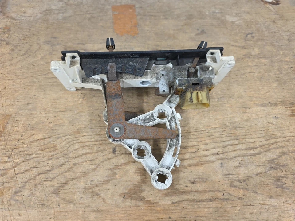 1983 - 1988 Ford Ranger Bronco II Heat Temp Climate Control Switch No A/C OEM - Image 3 of 4