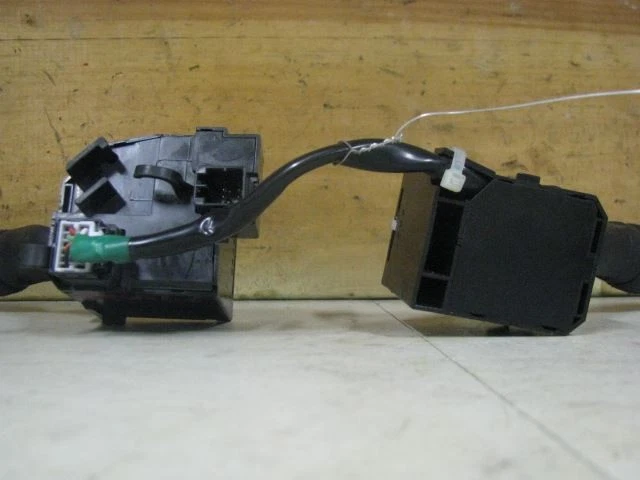 INTERRUPTOR DE COLUMNA Acura RL 2005 05 2006 06 07 08 334321 Foto 3 de 4