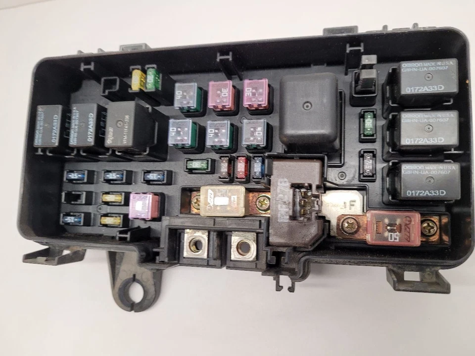 1999-2004 HONDA ODYSSEY Fuse Box Engine Compartment EX 38250S0XA12 - Imagem 3 de 4