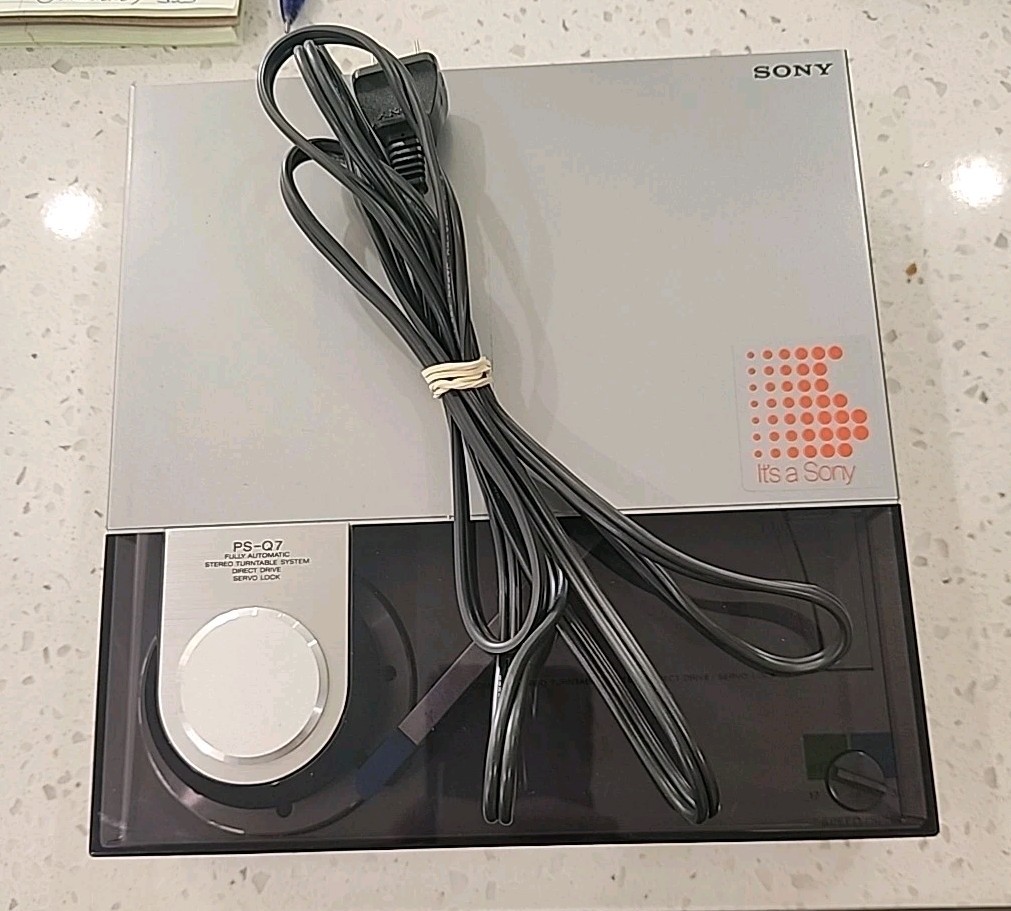 Sony PS-Q7 Compact Automatic Turntable, For Parts or Repair 