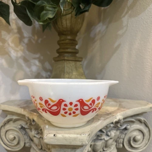 VINTAGE PYREX FRIENDSHIP 7” CINDERELLA BOWL #441