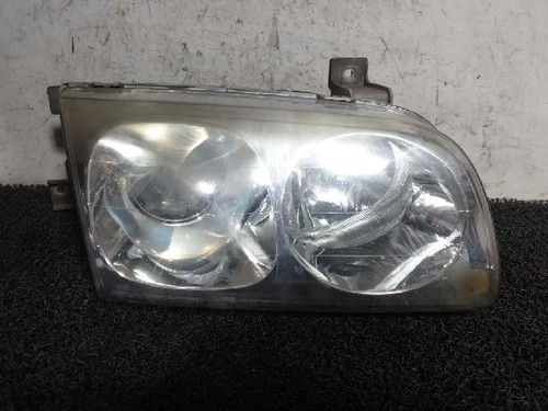 2005 Hyundai Trajet XG Headlight Assembly Right Side OEM 921023A500