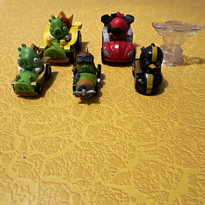 Angry birds Go!! Lot 3 telepods and 2 basic cars (KING PIG TELEPOD NOT WORKING)