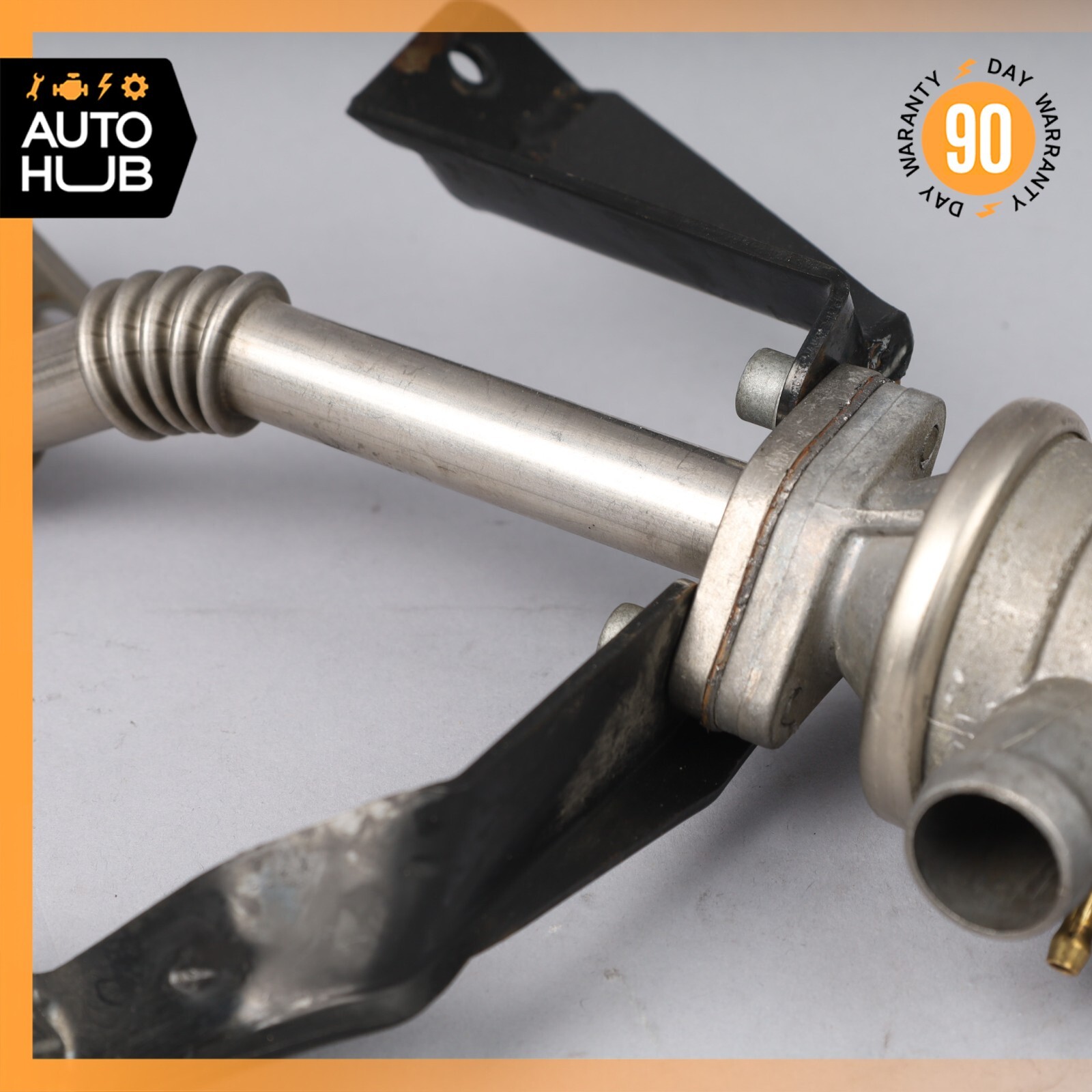 05-07 Maserati Quattroporte M139 Right Air Pump Check Valve EGR w/ Line OEM 79k