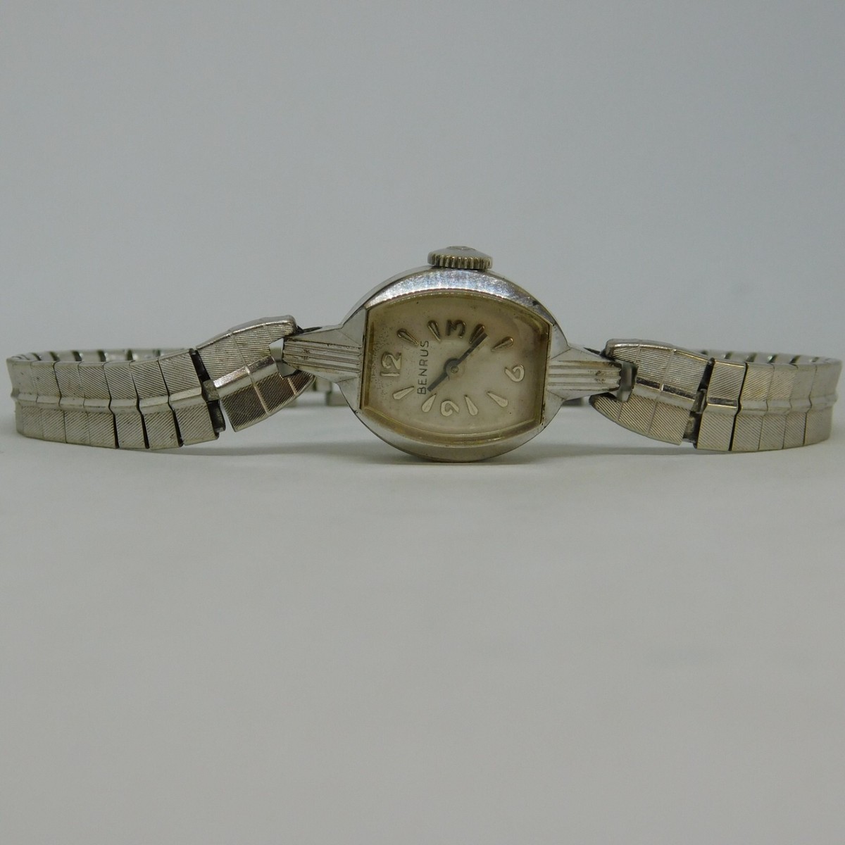 Vintage Benrus Ladies Mechanical Watch – Silver Tone Bracelet – Not Running 14k Gold Plated Silver 1950 main image 4