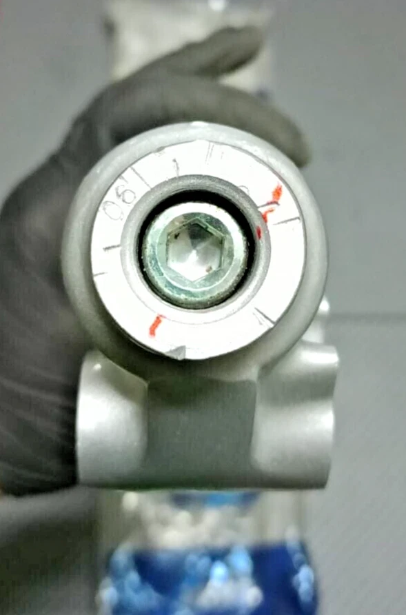 SYM VS 125 STELO FORCELLA LATO DX COMPLETO NUOVO ORIGINALE 514 00-VS1-000 - Immagine 4 di 4