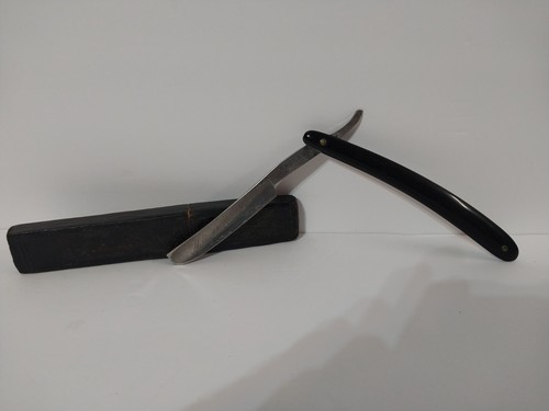 "McLaughlin's XXXX Coffee" England Straight Razor, Etched Face