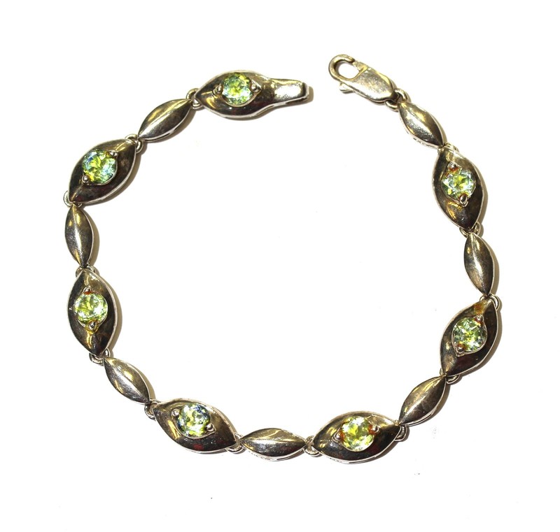 925 Sterling Silver Peridot gemstone charm bracelet 9.9g 7.25" ladies