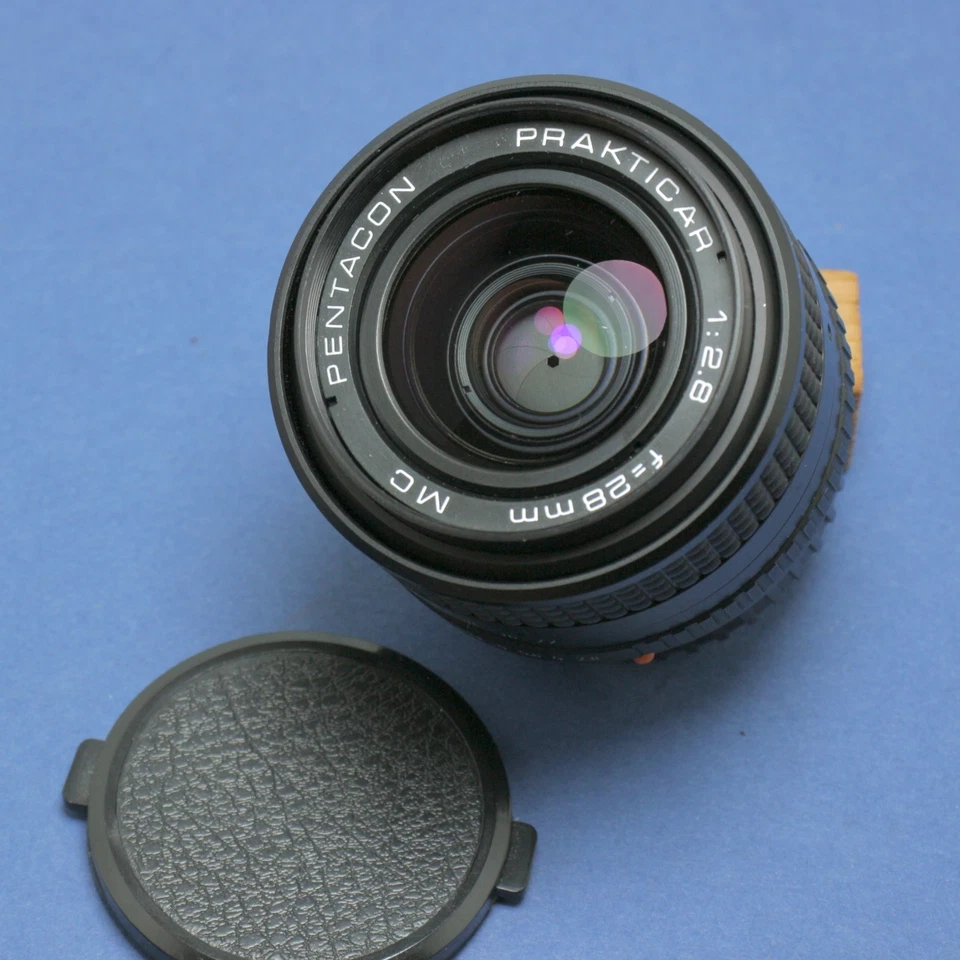 Pentacon Prakticar 28 mm f2.8 MC lens PB mount made in Germany. + zoom lens lot - Image 2 of 4