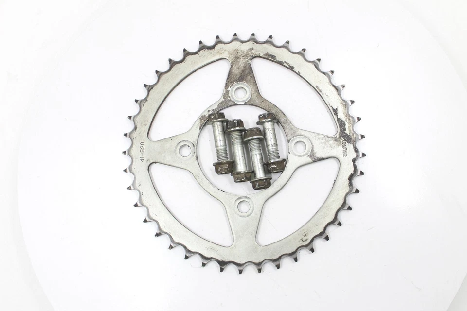 Suzuki GZ250 2003 OEM piñón trasero Foto 2 de 4