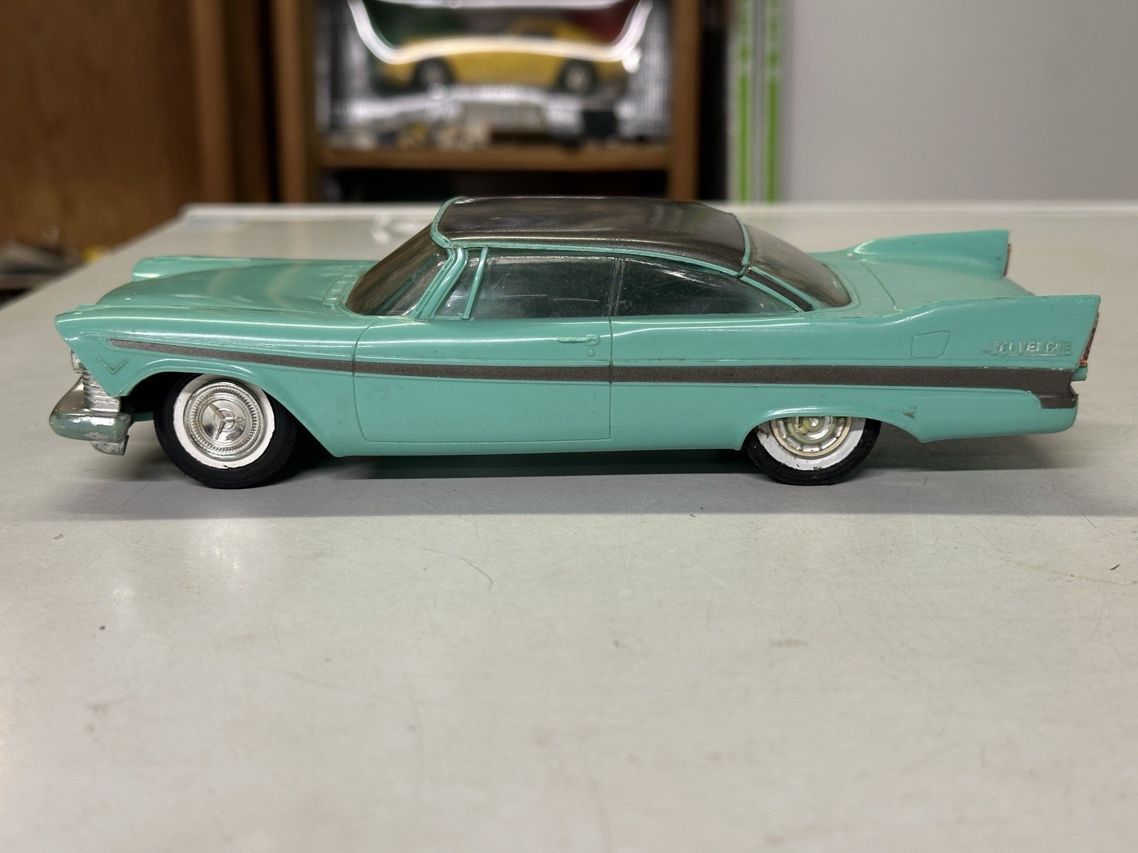 1:25 JO-HAN MODELS dealer promo car 1957 PLYMOUTH FURY 2dr (missing rear bumper)