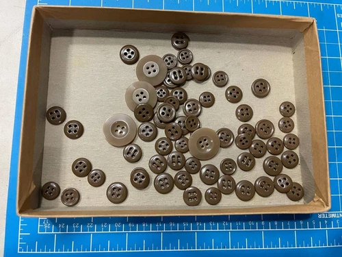 Vintage US Military Button  Lot Of World War 2 Era post WW2 shirt 300-400 total