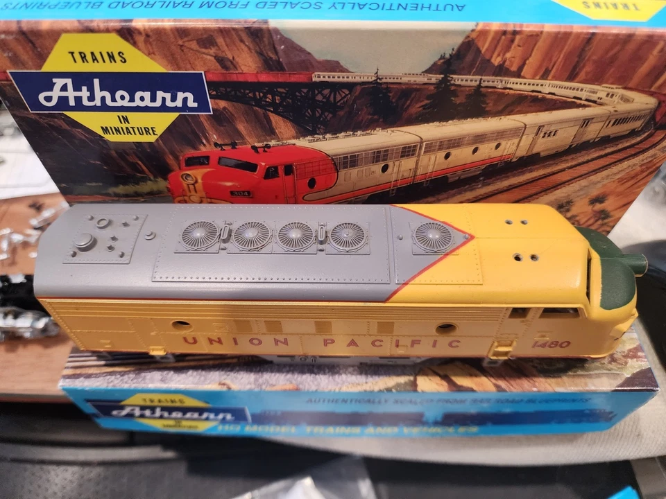 ATHEARN F7 SHELL ONLY HO SCALE LOCOMOTIVE UNION PACIFIC 1480 - Image 3 of 4