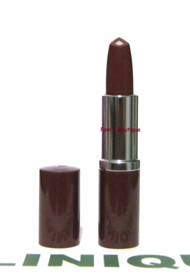 CLINIQUE Dramatically Different Lipstick in ''A DIFFERENT GRAPE'' Full Size NWOB