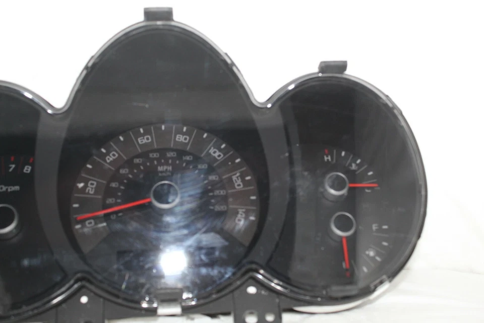 Cuadro de instrumentos velocímetro medidor panel de instrumentos Kia Soul 2011 39.136 millas Foto 3 de 4