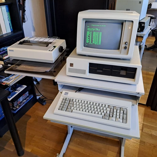 IBM 5150, 5151, 5152 and printer stand, Model F  keyboard, XT-CF card, ...