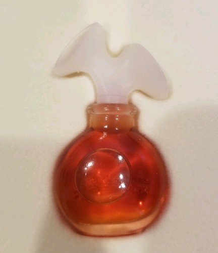 Parfumes International LTD., New York, NY 10105 Vintage Fragrance Collection - Picture 8 of 9