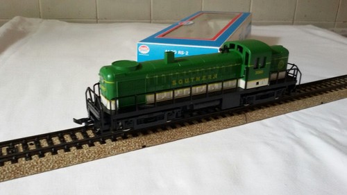 MODEL POWER HO Locomotrice diesel ALCO RS2 anni '90 SOUTHERN PACIFIC art. 6846 - Foto 4 di 6