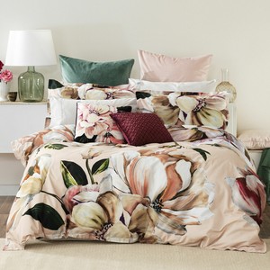 blush doona