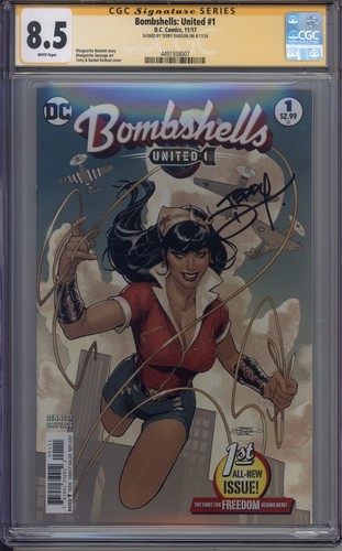 Bombshells: United #1 CGC 8.5 SS Terry Dodson