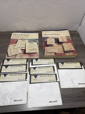 Microsoft Works 5.25  Floppy Discs And Reference Manual Program 2.0 1989