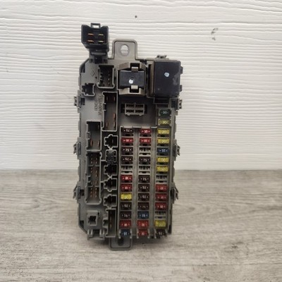 98 99 0001 ACURA INTEGRA 4dr Sedan INTERIOR Under Dash CABIN FUSE BOX OEM Ls Gsr