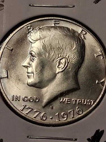 1976-S KENNEDY SILVER HALF DOLLAR. MS+++++BU. 40% SILVER.