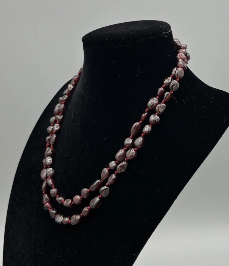 Vintage natural garnet nugget bead necklace 77cm hand knotted deep red 40g - Image 3 of 4